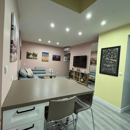 70m2 Climatise - Parking Prive - Lycee Roosevelt - Arena Apartment Reims